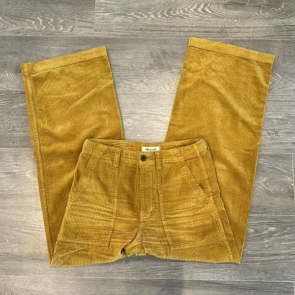 Madewell Griff Superwide-Leg Fatigue Cargo Pants in Garment-Dyed Corduroy - Picture 9 of 12